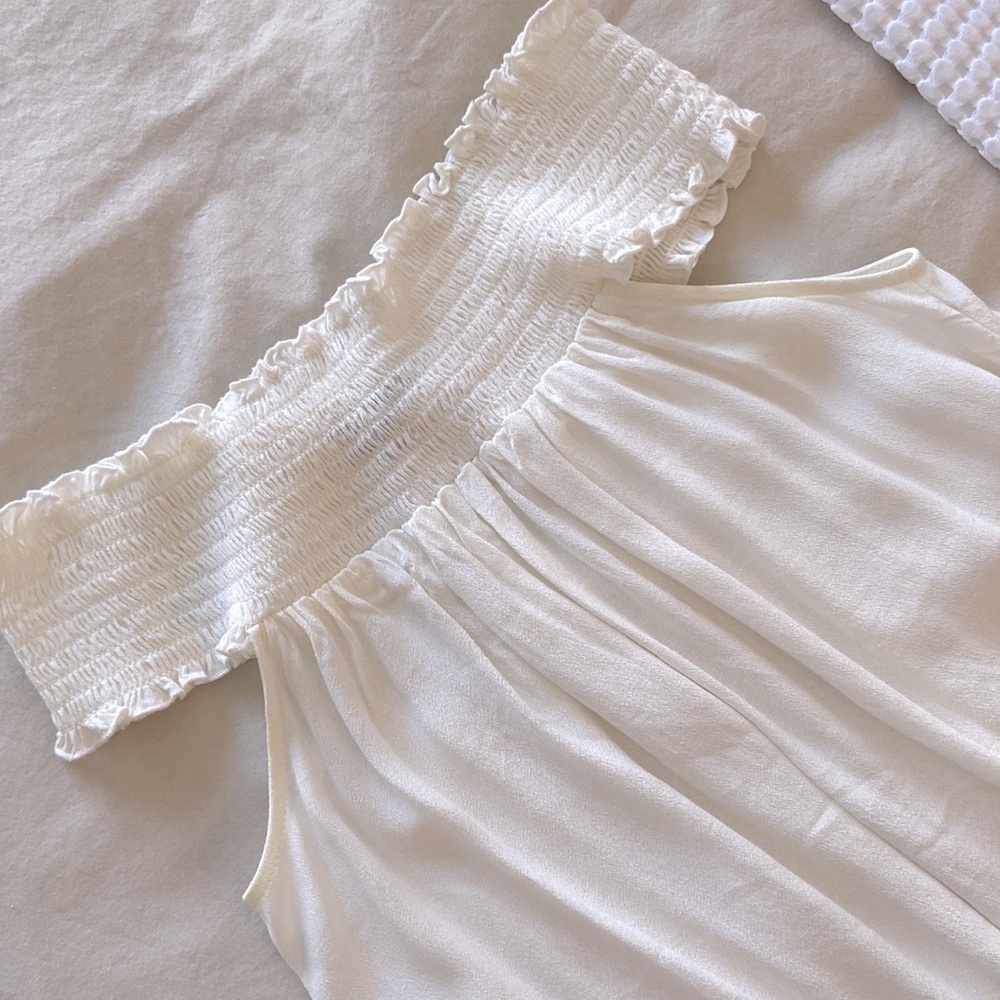 NWOT Forever 21 Cropped Elastic Off Shoulder Top | Size L - Picture 2 of 6